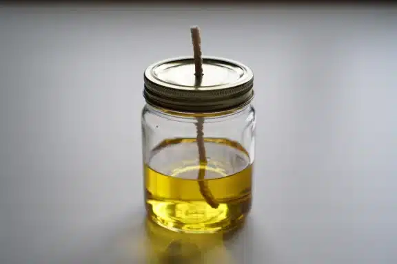 lámpara de aceite casera