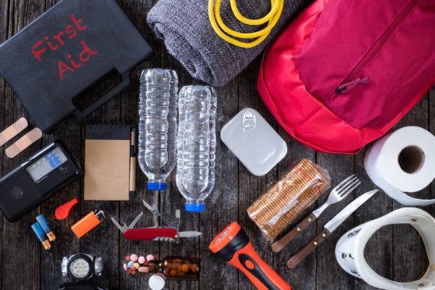 kits y accesorios de supervivencia